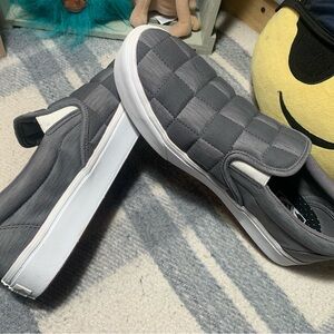 Men’s Size 10.5 VANS Slip-On ComfyCush Lightweight Shoes Cushioned Checkerboard